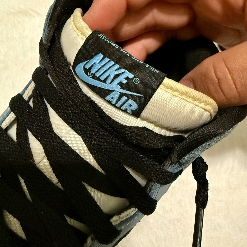 Air Jordan 1 University Blue - Picture 6 of 7